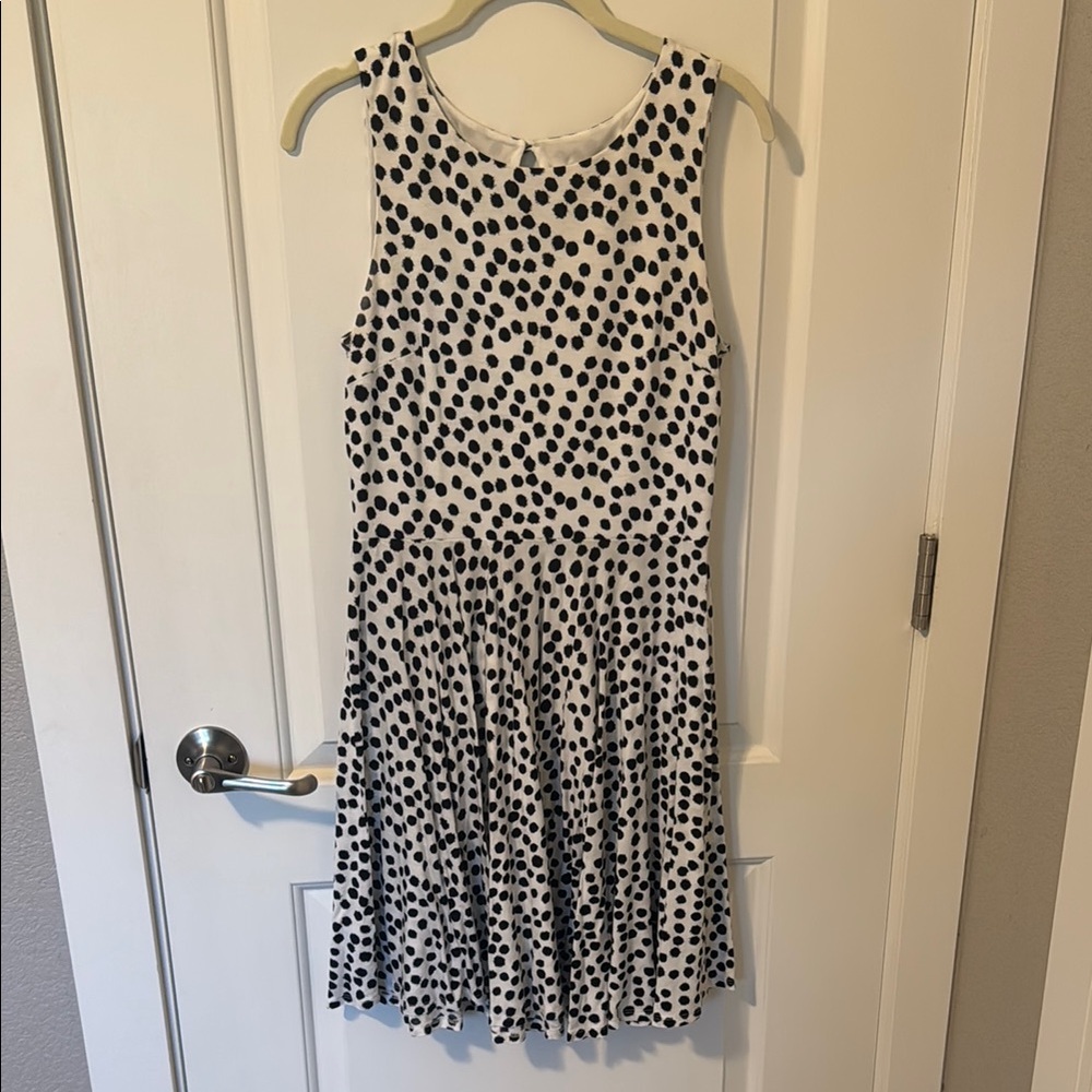 LOFT Black and White Pleated Midi Sundress